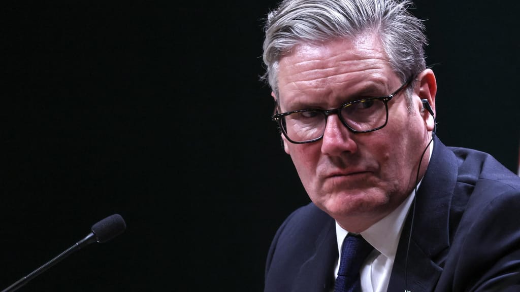 Starmer sendet militärisches Signal in den hohen Norden - politik - exxpress Nachrichten