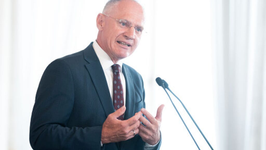 Rückkehrzentren außerhalb der EU: Karner sucht Partner - politik - exxpress Nachrichten