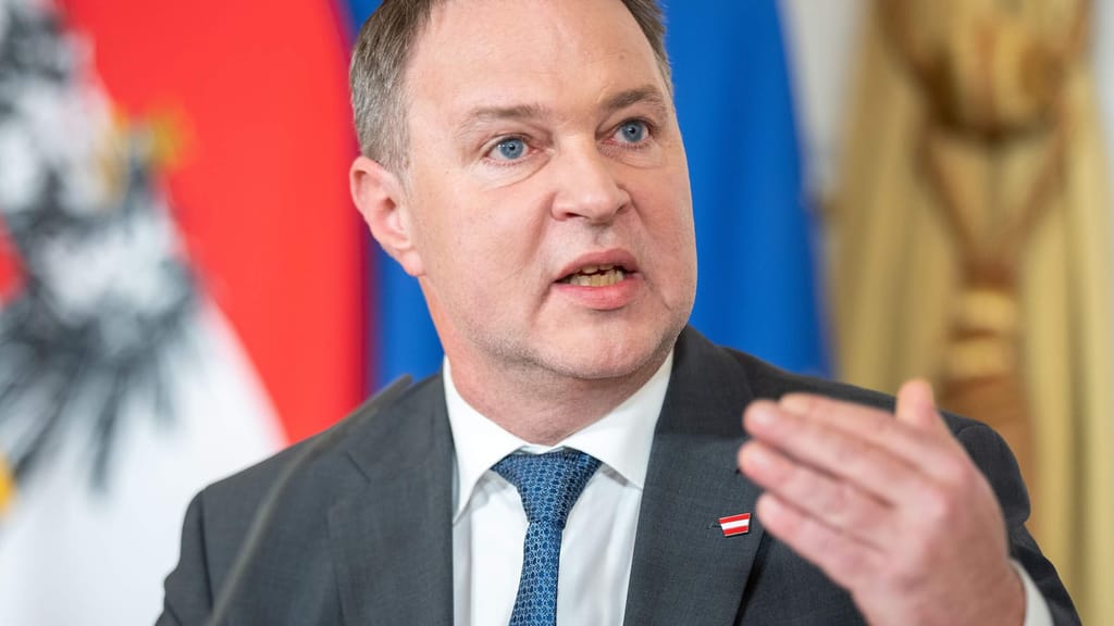 Studie zu „Qualitätskriterien“: Brisante Personalverbindung im Ministerium - politik - exxpress Nachrichten