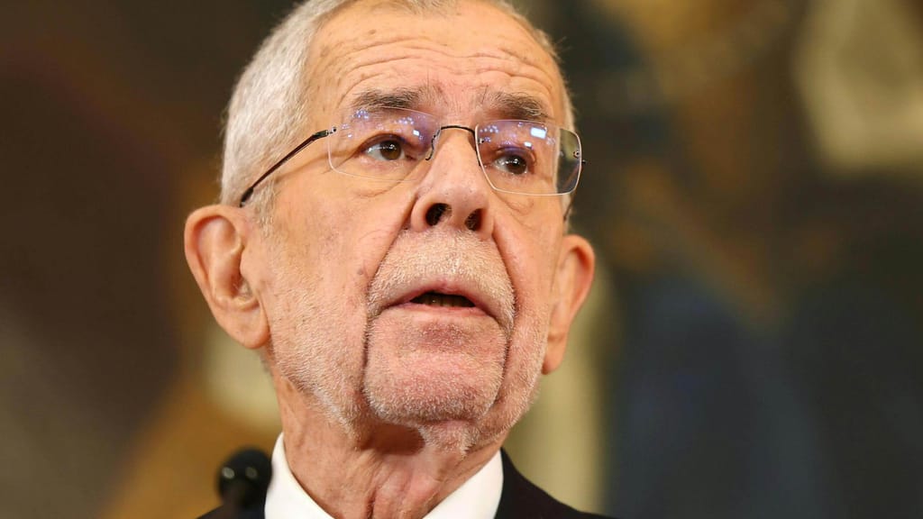 Bundesheer-Hammer: Van der Bellen drängt auf längeren Wehrdienst - politik - exxpress Nachrichten