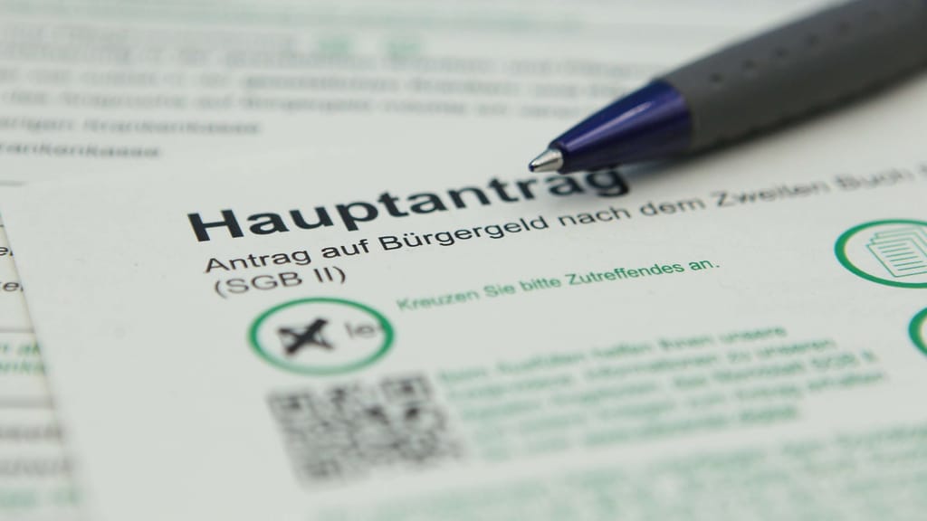 Harte Kritik am Bürgergeld in Deutschland: „Missbrauch wurde begünstigt“ - politik - exxpress Nachrichten