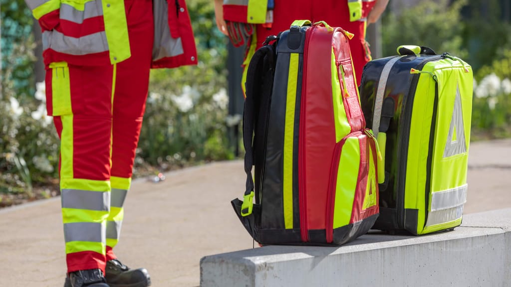 „Ich schlachte euch wie Lämmer“: Notfallsanitäter über Gewalt im Rettungsdienst - news - exxpress Nachrichten