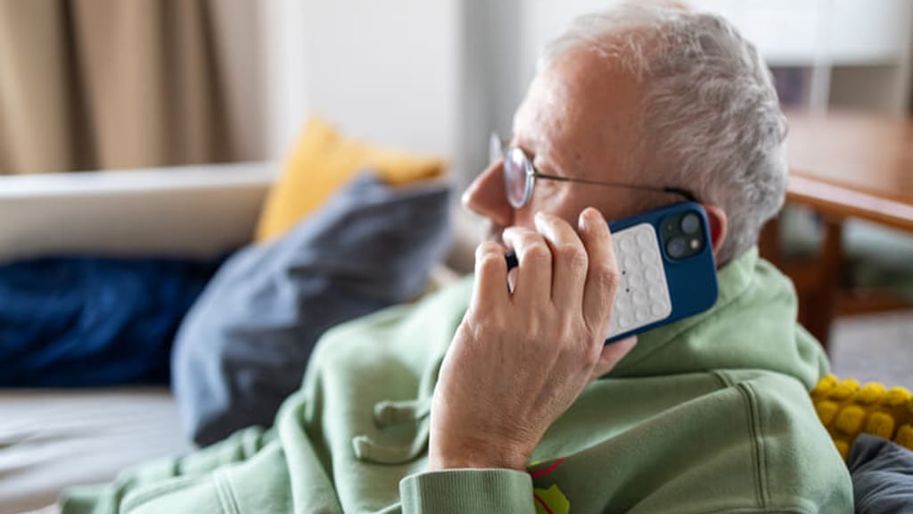 SMS-Schock: Salzburger verliert 23.000 Euro an Betrüger - news - exxpress Nachrichten