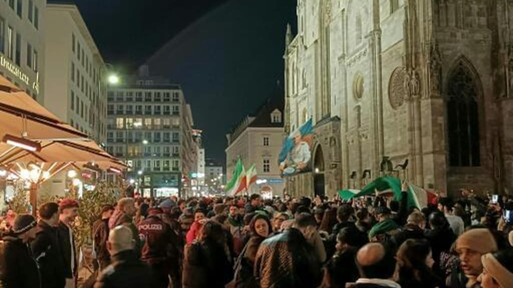 Nach Tod von Khamenei: Iraner in Österreich feiern - news - exxpress Nachrichten