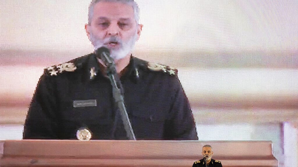Iran: Generalstabschef Mousavi bei US-israelischen Angriffen getötet - news - exxpress Nachrichten
