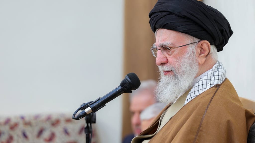 So soll CIA Ober-Mullah Khamenei aufgespürt haben - news - exxpress Nachrichten