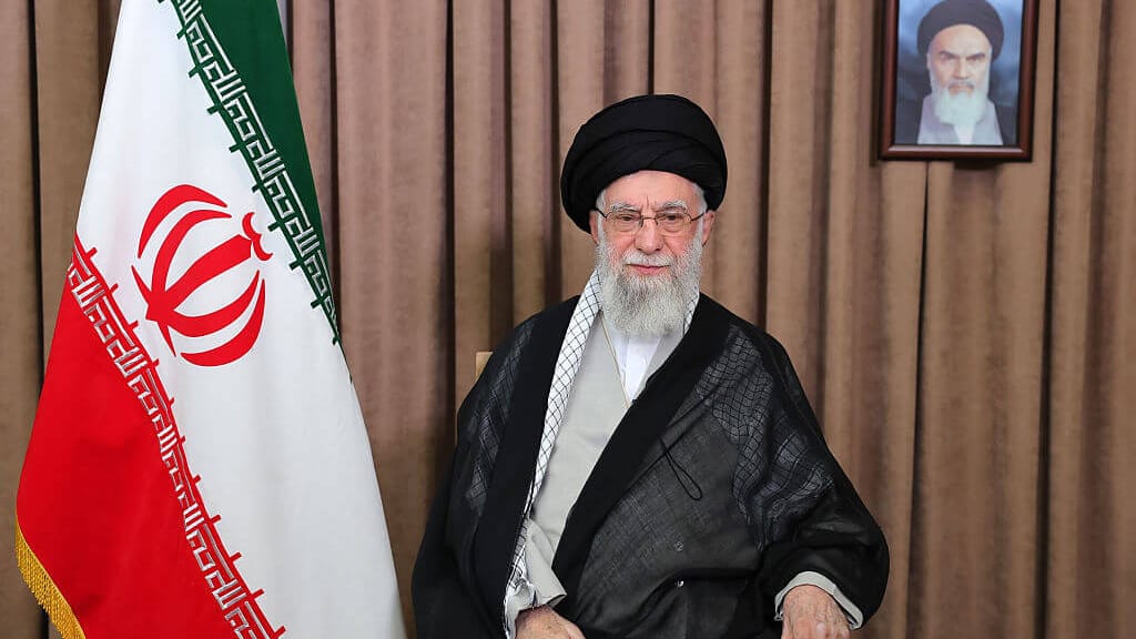 Eklat im Netz: New York Times sorgt mit Khamenei-Überschrift für Empörung - politik - exxpress Nachrichten