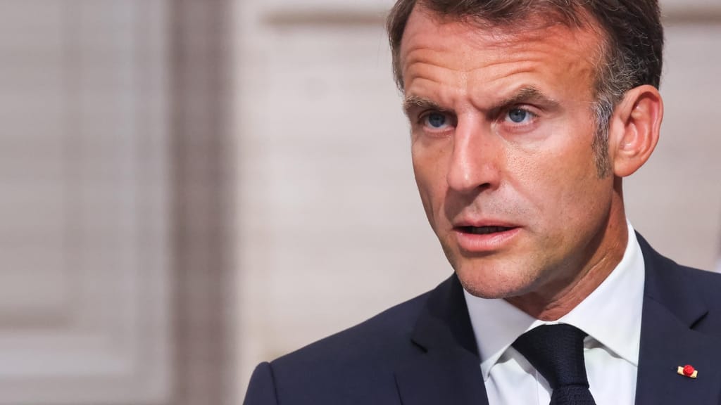 Frankreich reagiert auf Angriff nahe britischer Basis: London prüft Marineeinsatz - news - exxpress Nachrichten