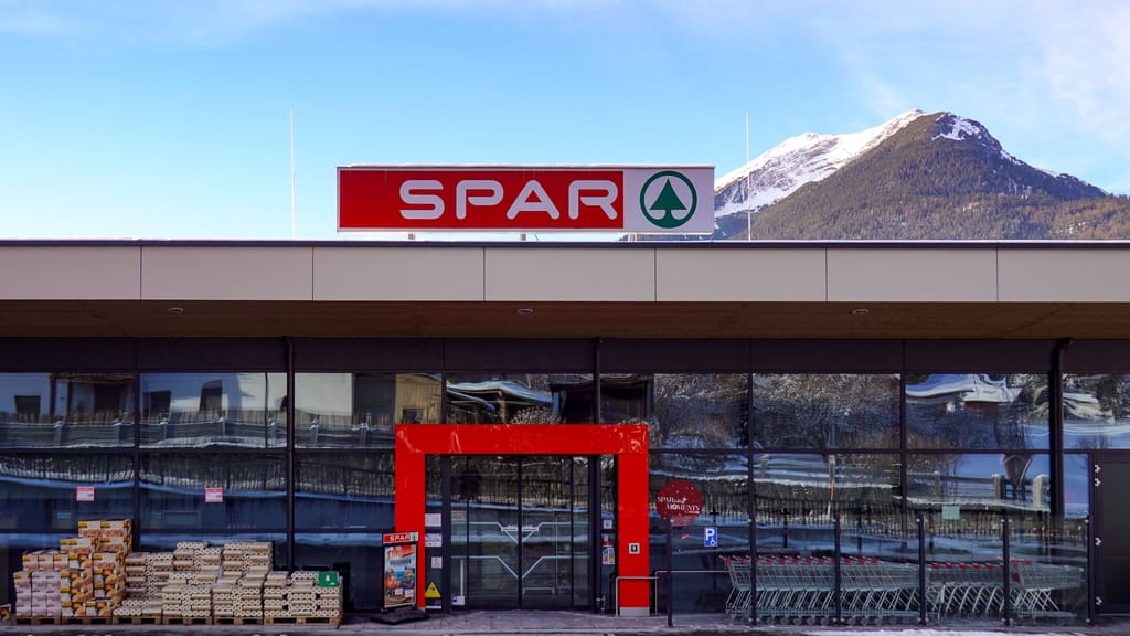 Supermarkt-Duell entschieden? Spar vergrößert Abstand zu Billa & Co. - economy - exxpress Nachrichten