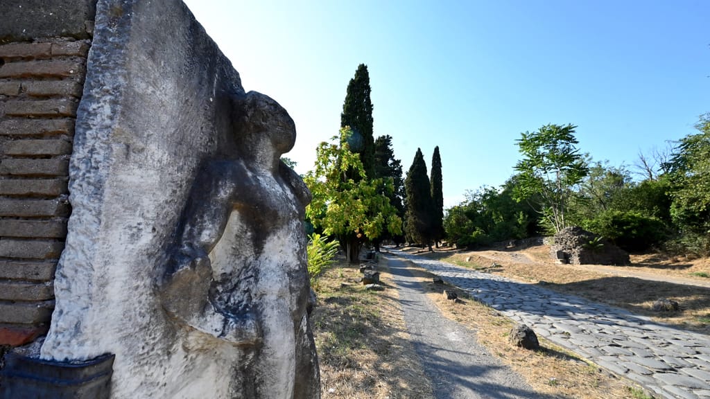 Archäologen in Aufruhr: Riesiges Monument in Süditalien entdeckt - news - exxpress Nachrichten