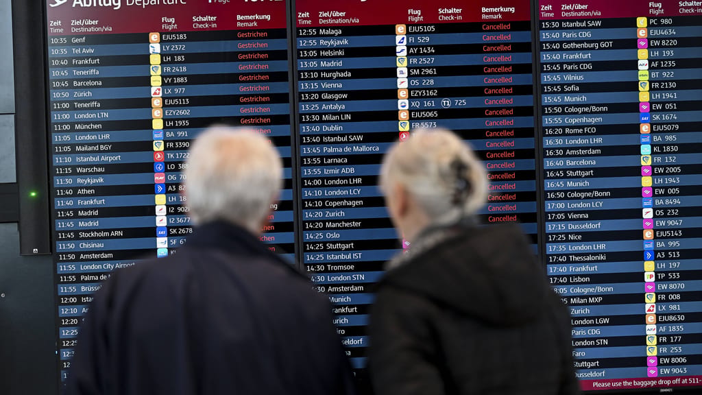 Stillstand am Flughafen Berlin! Hunderte Flüge gestrichen – nichts geht mehr - news - exxpress Nachrichten