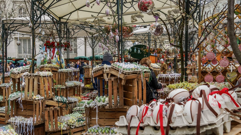 40.000 Eier als Hingucker: Ostermarkt lockt in die Wiener City - economy - exxpress Nachrichten