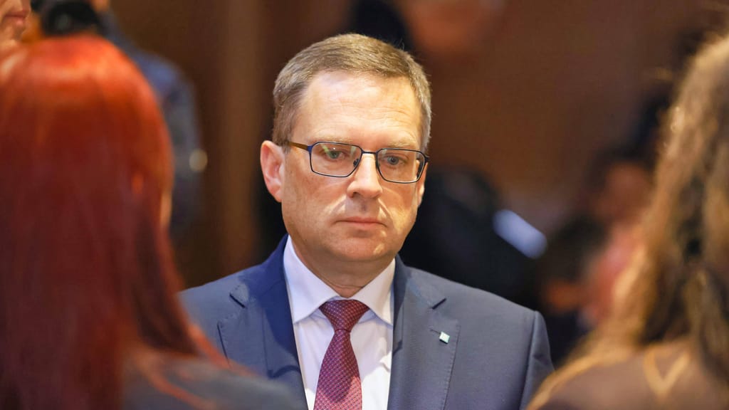 Nach Prozess-Wirbel: Wöginger gibt wichtige Parteifunktion ab - politik - exxpress Nachrichten