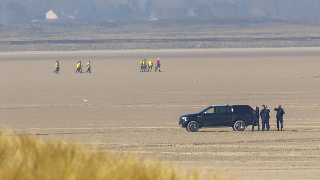 Ärmelkanal außer Kontrolle? Flüchtlingsboote starten – Behörden schauen dabei zu - news - exxpress Nachrichten