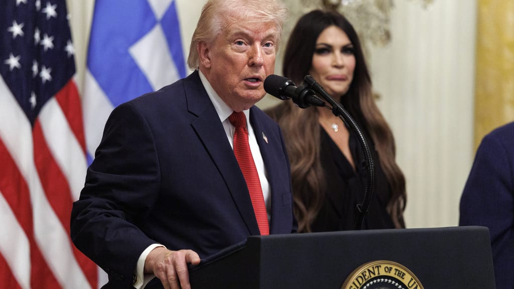 Kurz vor Ablauf: Trump verlängert Ultimatum an Iran - politik - exxpress Nachrichten