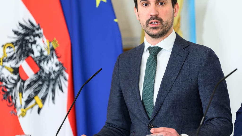 Medienkompetenz statt Latein: Neue Lehrpläne für Oberstufe fix - politik - exxpress Nachrichten