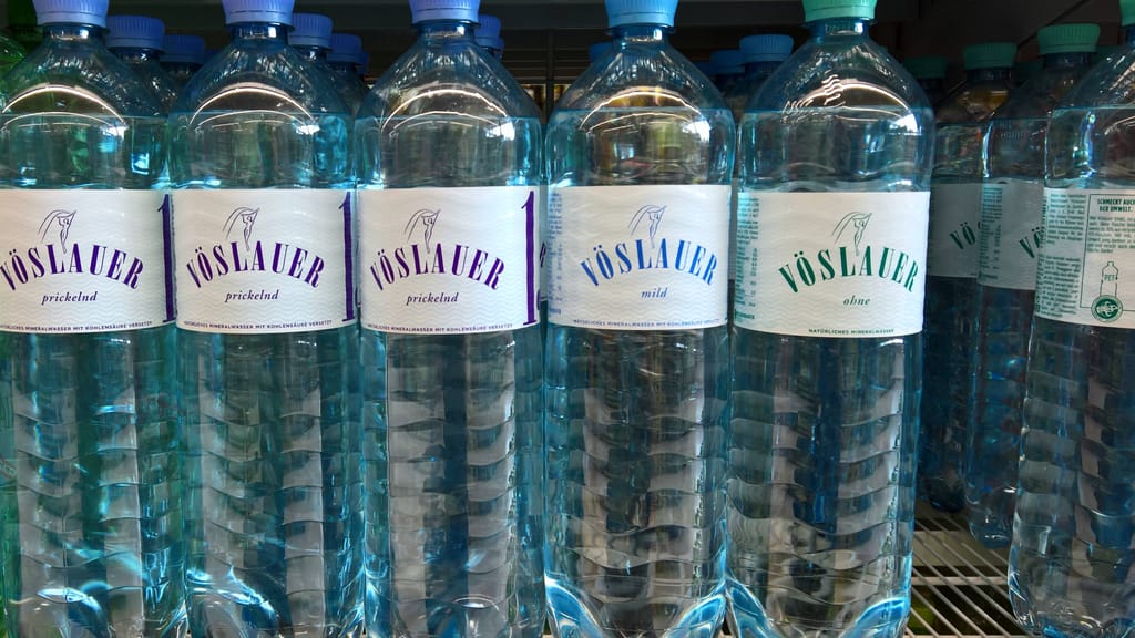 Wird jetzt auch Mineralwasser teurer? Neue Steuer könnte zuschlagen - news - exxpress Nachrichten