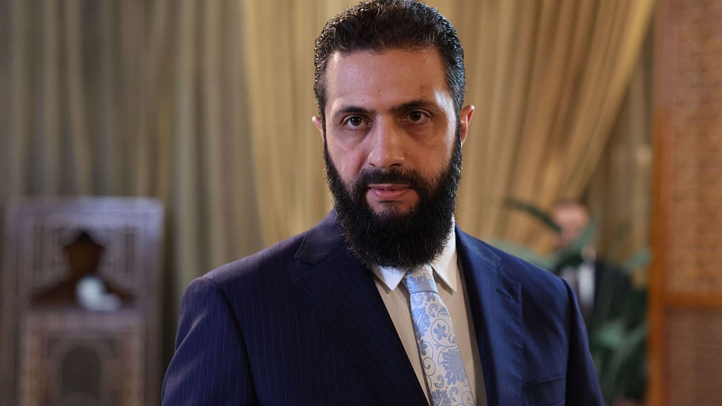 Ex-Terrorist in Berlin: Syriens Übergangspräsident mit „Allahu Akbar“ begrüßt - politik - exxpress Nachrichten