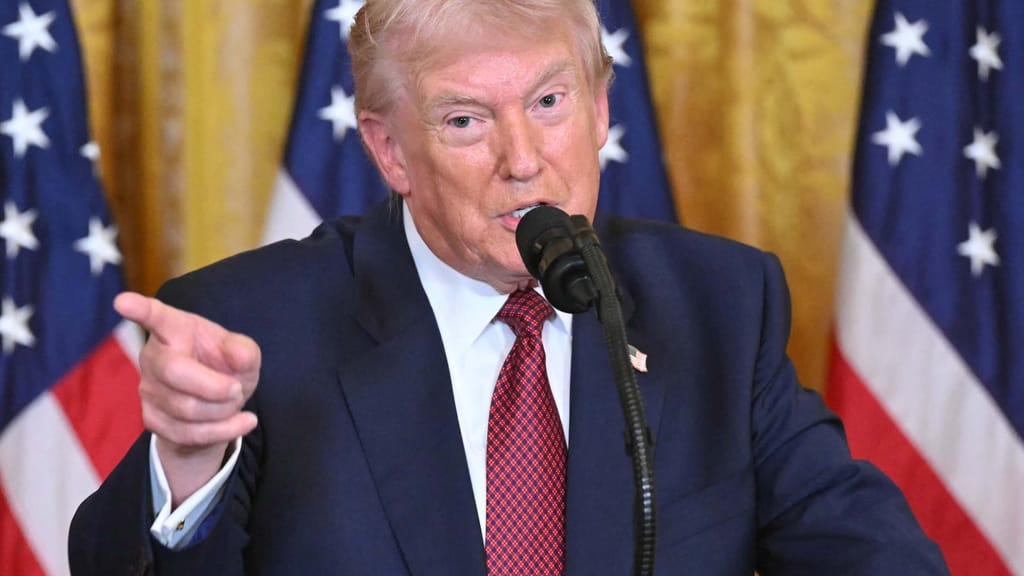 Trump droht dem Iran erneut mit Zerstörung von kritischer Infrastruktur - politik - exxpress Nachrichten