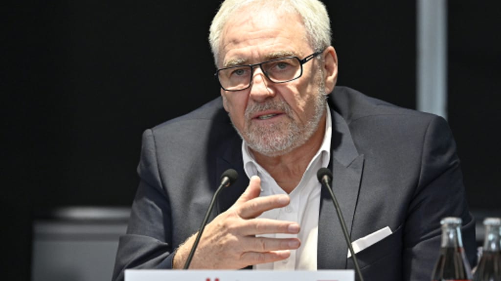 Gagen-König im ORF: Strobl kassiert fast 34.000 Euro im Monat! - news - exxpress Nachrichten