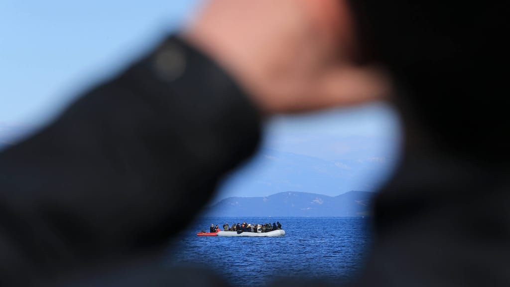 Tragödie auf See: Migrantenboot kentert bei Verfolgungsjagd - news - exxpress Nachrichten