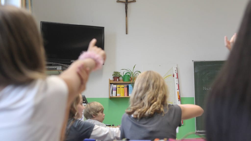 Kreuz im Klassenzimmer? Neue Debatte entfacht - politik - exxpress Nachrichten