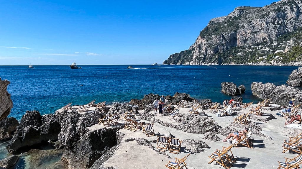 Beliebte Urlaubsinsel greift durch: Wer Touristen nervt, muss Strafe zahlen - news - exxpress Nachrichten