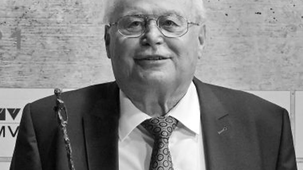 „Kleine Zeitung“-Ikone Erwin Zankel verstorben - news - exxpress Nachrichten