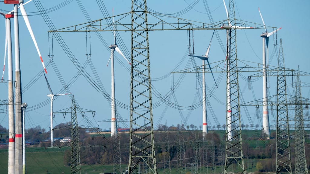 Strom-Wahnsinn: Preise im Minus – doch Bürger zahlen die Rechnung - news - exxpress Nachrichten