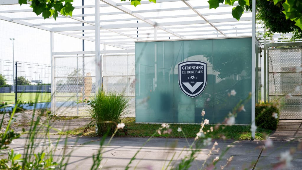 Fussball-Hammer gegen Bordeaux: Traditionsklub darf keine Spieler holen - sport - exxpress Nachrichten