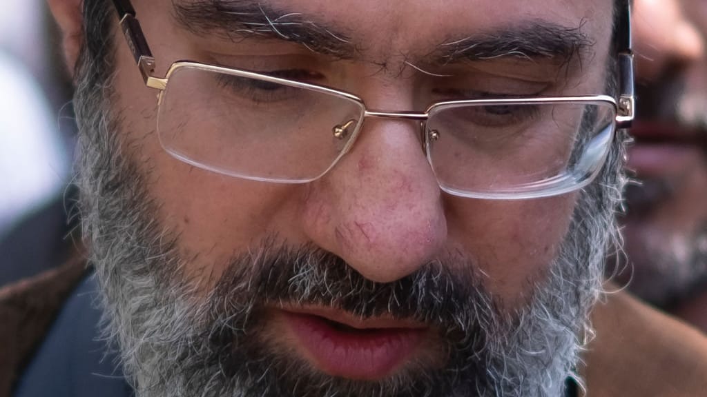 Irans neuer Führer schwer verletzt: Rätsel um Khamenei wächst - politik - exxpress Nachrichten