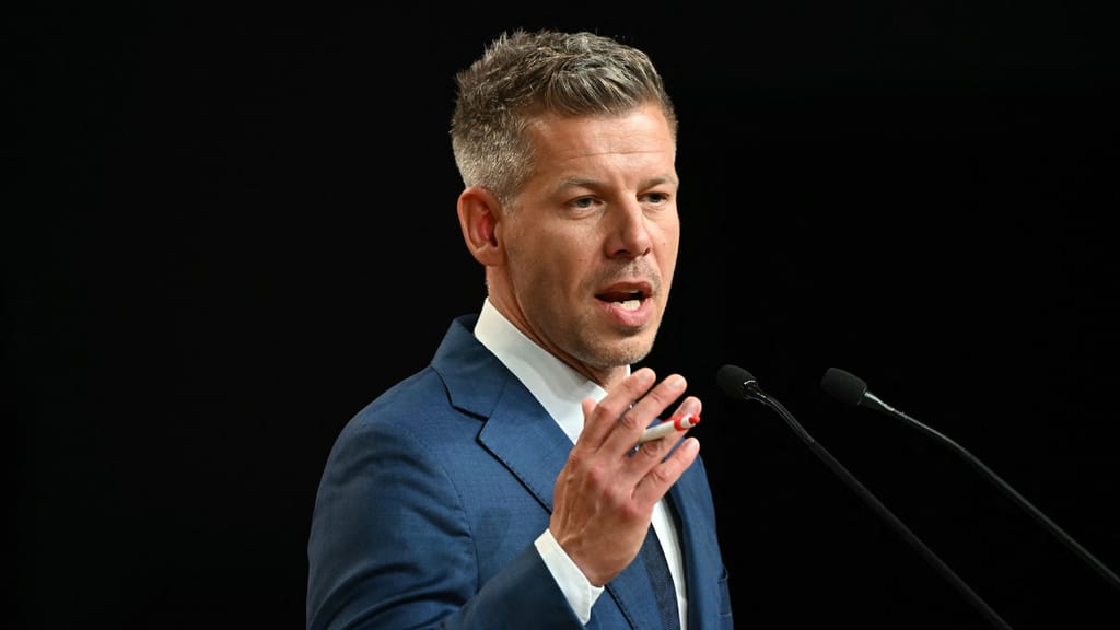 Orban weg, Linke ebenso – Europas Progressive feiern das Ende der Linken in Ungarn - politik - exxpress Nachrichten