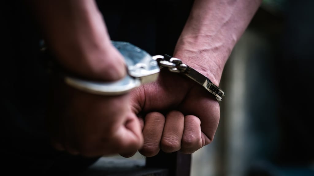 Millionen-Betrug aufgeflogen: Für Österreicher klicken in Italien die Handschellen - news - exxpress Nachrichten