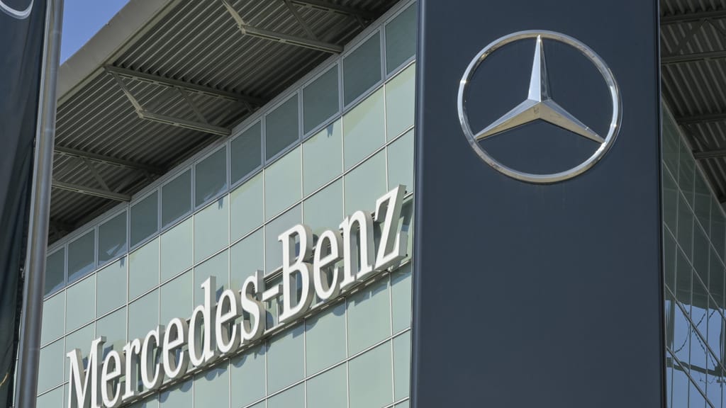 Unfallgefahr: Mercedes ruft E- und S-Klasse wegen Antriebsproblem zurück - economy - exxpress Nachrichten