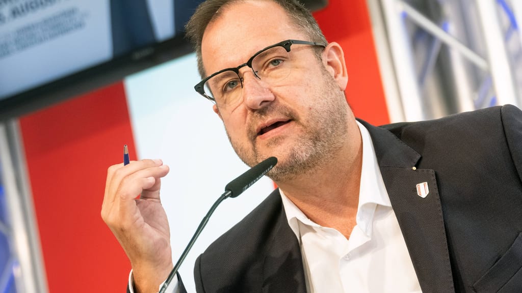 ORF unter Druck: FPÖ fordert Drogentests nach Koks-Vorwürfen - politik - exxpress Nachrichten