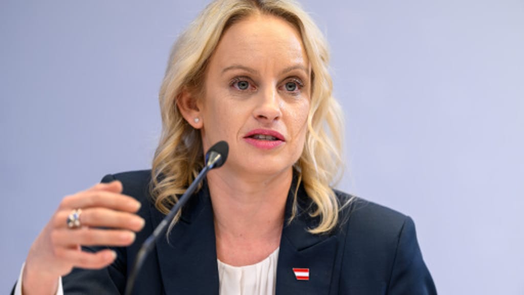 Budgetloch: SPÖ fordert Erbschaftssteuer – Bürger sollen zahlen - politik - exxpress Nachrichten