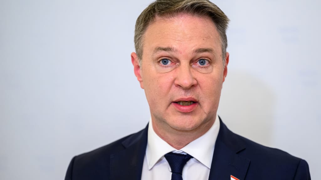 Babler rettet ZARA – aber beim Sport fehlen 30 Millionen - politik - exxpress Nachrichten