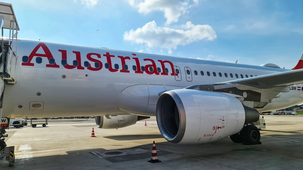 Billigflug-Modell: AUA und Lufthansa kassieren jetzt fürs Handgepäck extra - economy - exxpress Nachrichten