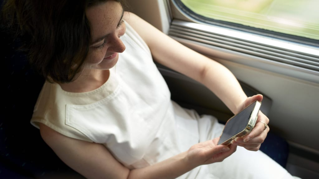 Umfrage zu Social Media: Mehrheit hängt täglich mehrere Stunden am Handy - lifestyle - exxpress Nachrichten