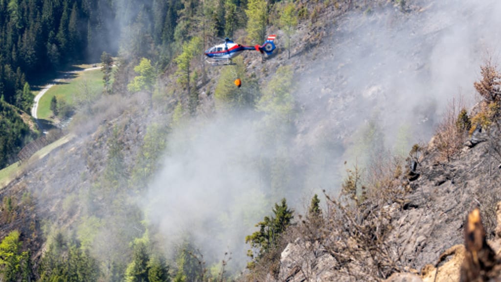 Inferno im Lesachtal: Waldbrand wütet tagelang - news - exxpress Nachrichten