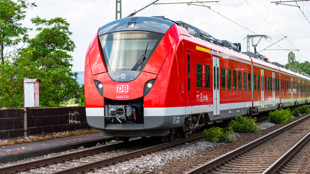Bahnchaos am „Deutschen Eck“: Deutsche Baustelle legt Weststrecke lahm - news - exxpress Nachrichten
