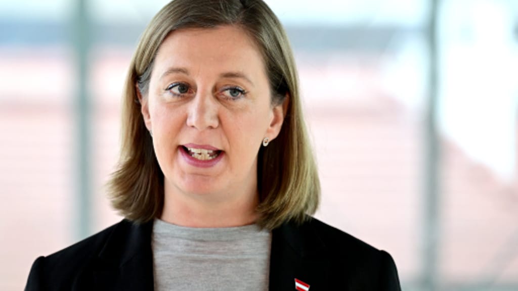 Mehr Geld für Pensionisten „nicht stemmbar": Staatssekretärin lässt aufhorchen - politik - exxpress Nachrichten