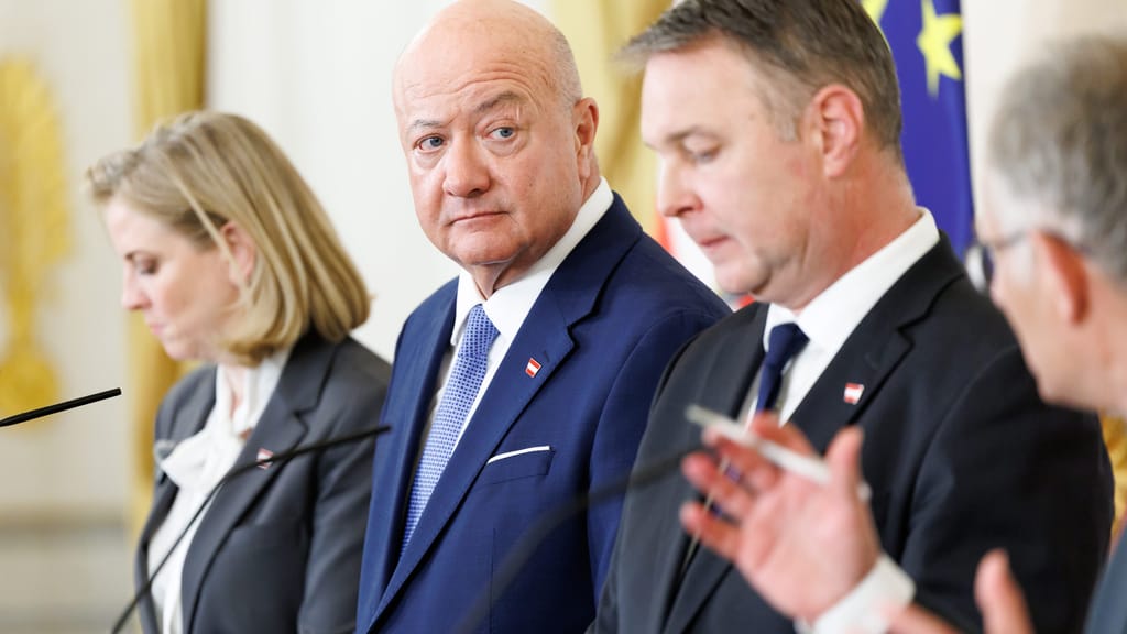Wende für E-Auto-Fans: Neue Steuerpläne der Regierung sorgen für Empörung - politik - exxpress Nachrichten