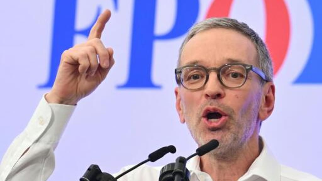 Kickl über ORF: „Triebgesteuerte Lustmolche" und „Koksnasen" - politik - exxpress Nachrichten