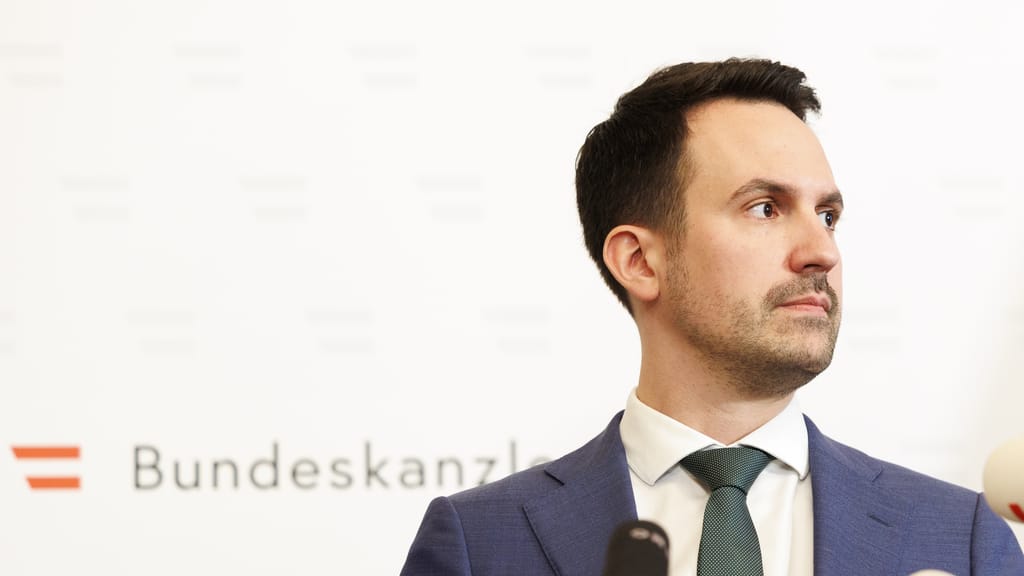 Minister Wiederkehr (NEOS): Fehlende Deutschkenntnisse drängendstes Problem - politik - exxpress Nachrichten