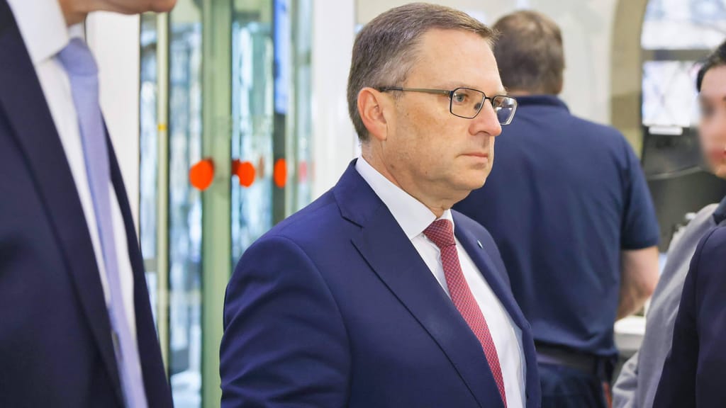 Nach Schuldspruch: Wöginger tritt zurück - politik - exxpress Nachrichten