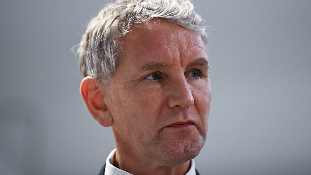 Boykott-Aufruf: Sozialdemokratin greift Podcaster wegen Höcke-Interview an - politik - exxpress Nachrichten