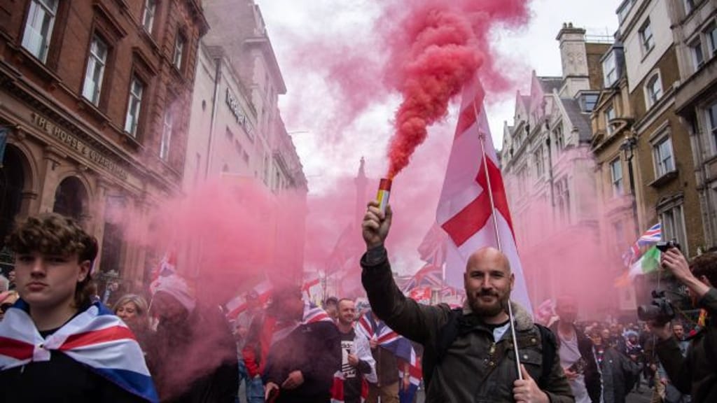 43 Festnahmen bei Mega-Demos: Londoner Polizei im Großeinsatz - news - exxpress Nachrichten