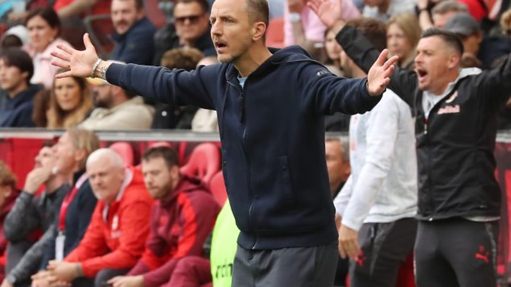 Trainer-Beben in Salzburg: Beichler nach nur drei Monaten dienstfrei gestellt - sport - exxpress Nachrichten