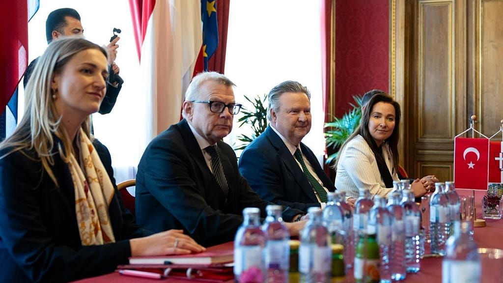Wien ertrinkt im Schuldenberg - news - exxpress Nachrichten